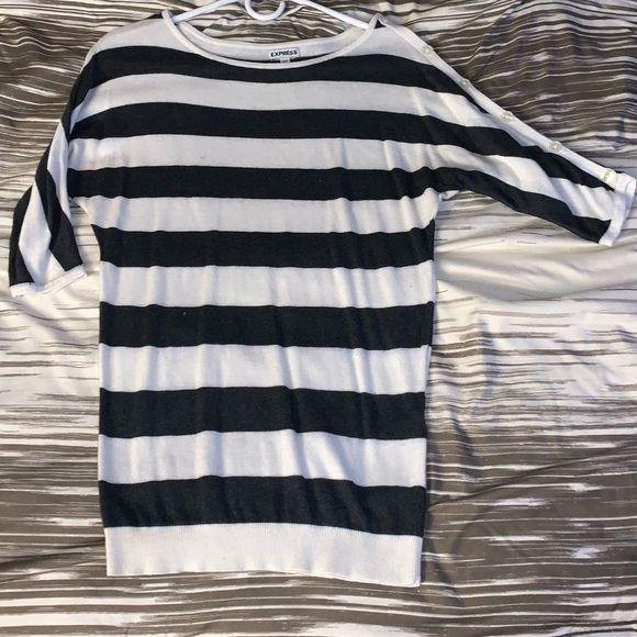 Express sweater - Picture 3 of 7